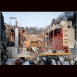 Bild 53 von 60 der Baubilder Baustelle Wehrfeld 3 mit verschalter Seitenwand des Pegelturms